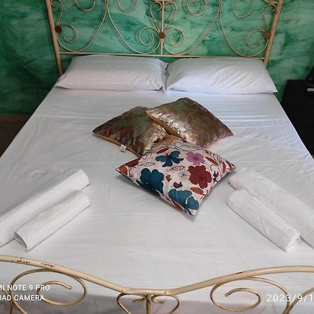 Valenti Bed and Breakfast Catania Esterno foto