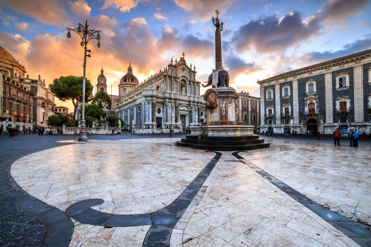 Valenti Bed and Breakfast Catania Esterno foto