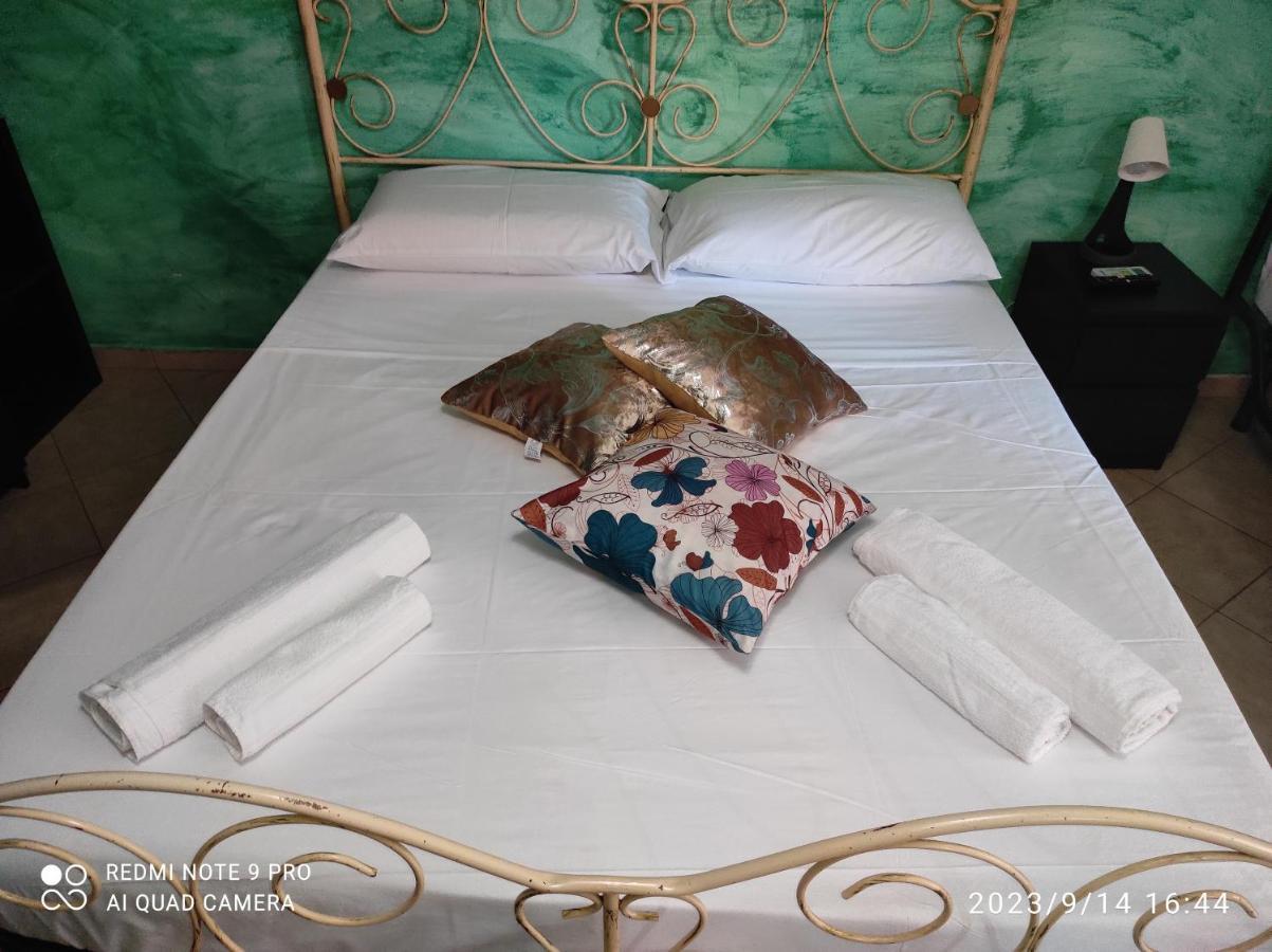Valenti Bed and Breakfast Catania Esterno foto